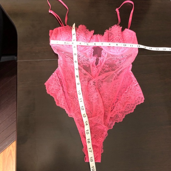 VS very sexy wicked lace cut out teddy in tickle pink not Sz tag could fit Sz S - Picture 11 of 13